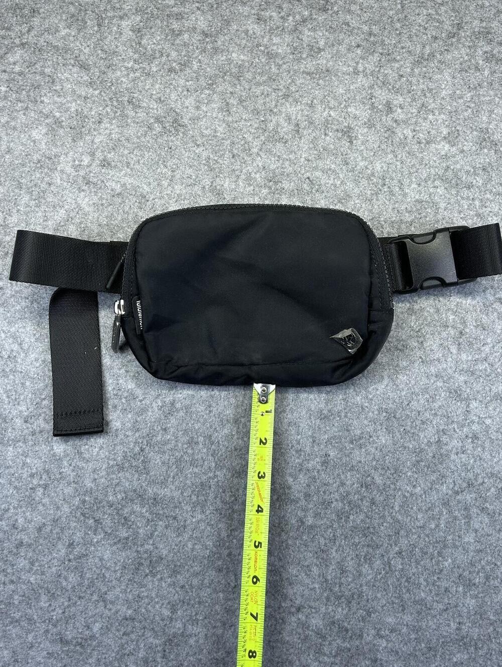 Lululemon Belt Bag 1L NWOT Black Cross Body or Waist Bag Unisex+